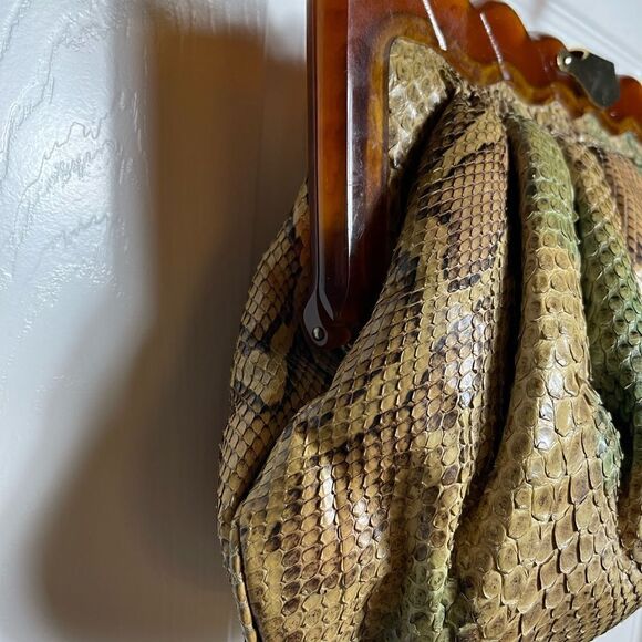 Vintage Colombetti Milano  Python snake skin shoulder Bag Lucite frame - Picture 5 of 14
